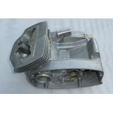 MOTOROVÁ SKŘÍŇ ČZ 250/471 + JAWA 250/623 - ORIG. (ULOŽENKA)